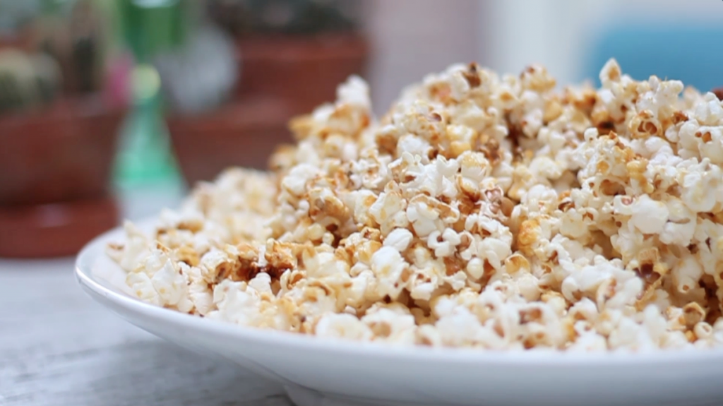 Zoete popcorn maken - video recept made by ellen