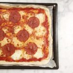 Plaatpizza maken basisrecept made by ellen