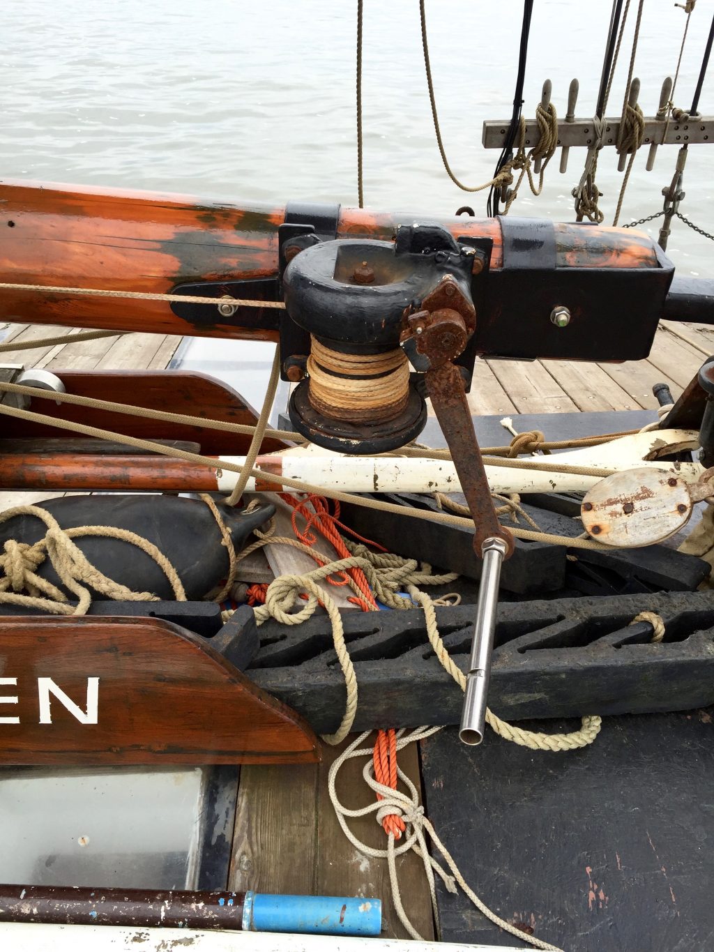 Zeilen met de boot naar Schiermonnikoog & droogleggen made by ellen