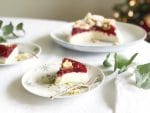 Yoghurt panna cotta met cranberries & pistache koekjes