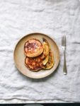 Volkoren pancakes met geroosterde banaan